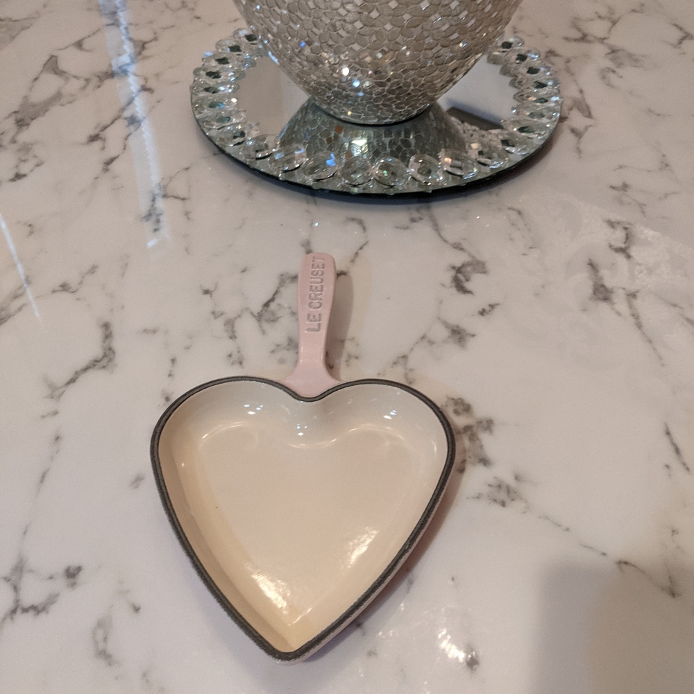 Le creuset heart Skillet